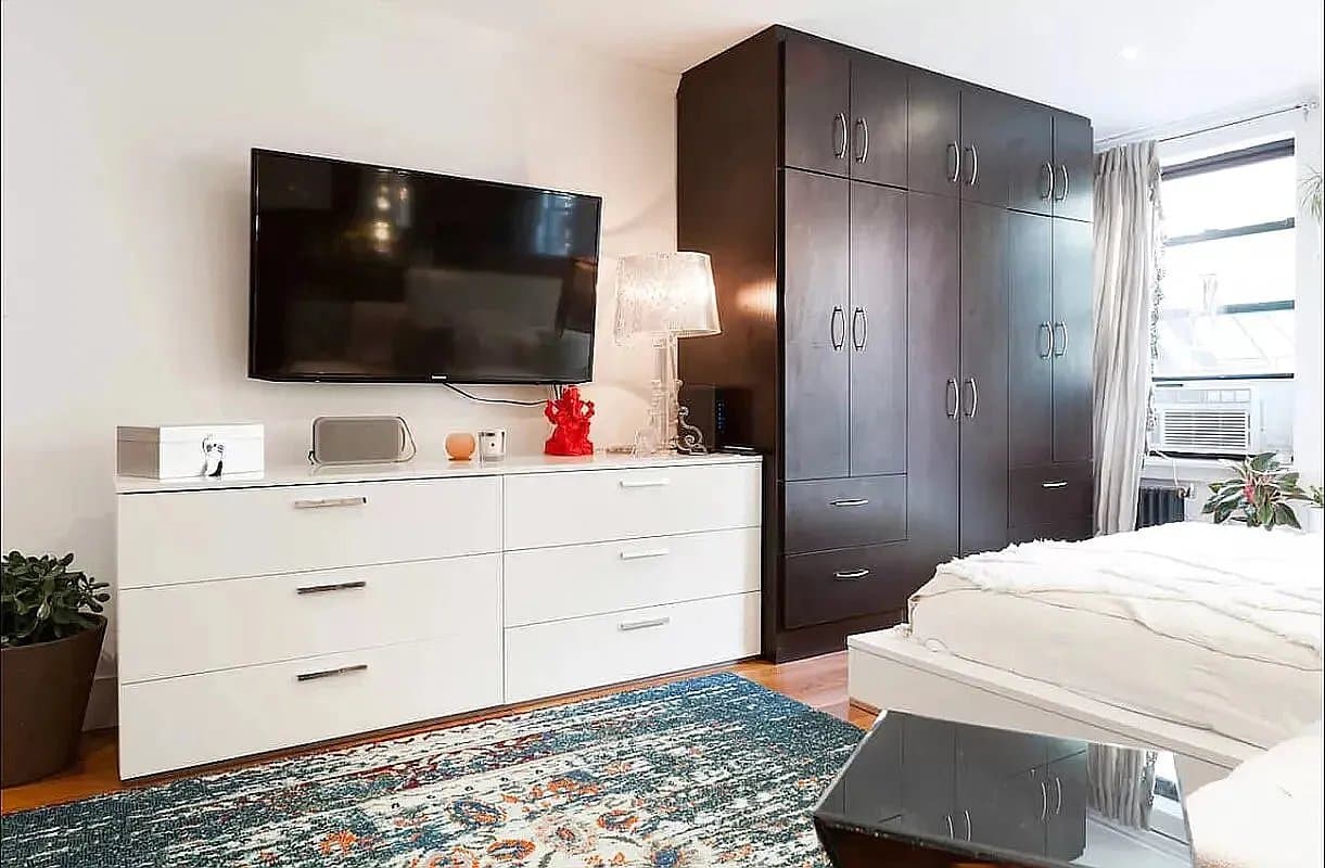 Studio apartment at 120 East 4th Street, Unit C, East Village, photo 4 of 5