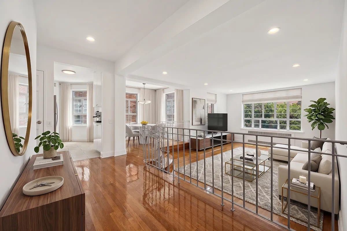 1 bed apartment at 150 Greenway Terrace, Unit W43, Forest Hills, photo 1 of 15