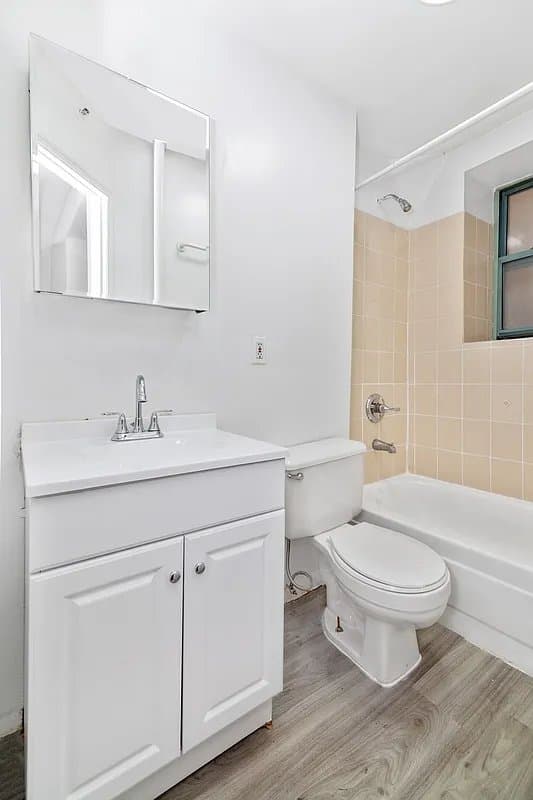 2 bed apartment at 243 West 63rd Street, Unit 4F, Upper West Side, photo 4 of 4