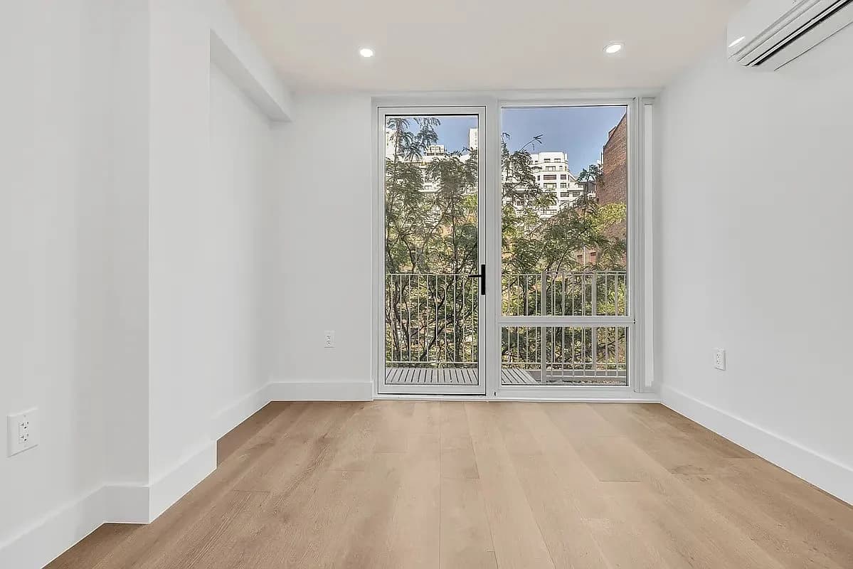3 bed apartment at 20 East 13th Street, Unit 4A, Union Square, photo 6 of 9