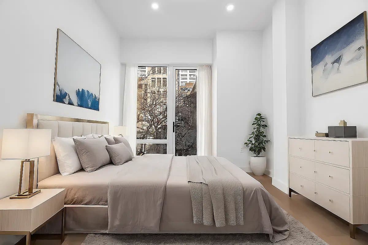20 East 13th Street, photo 3