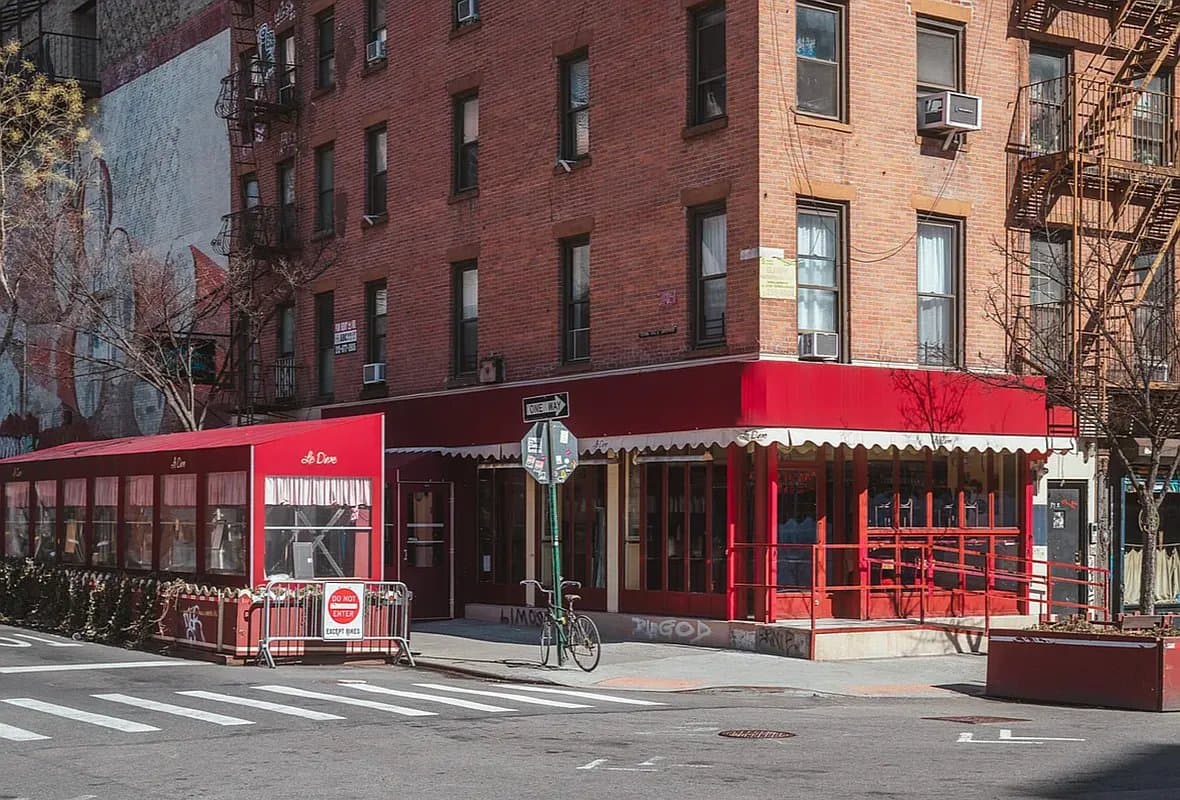 2 bed apartment at 106 Ridge Street, Unit 4C, Lower East Side, photo 9 of 9