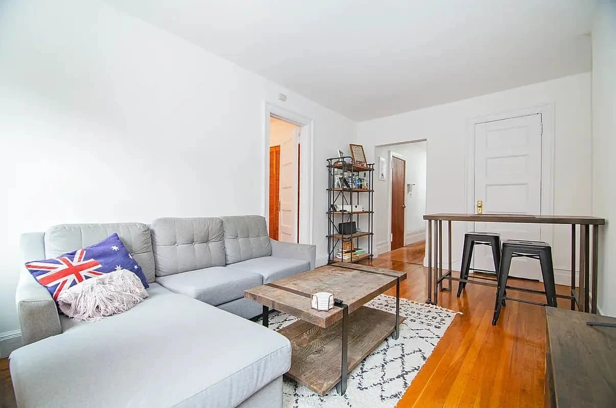 2 bed apartment at 205 Allen Street, Unit 17, Lower East Side, photo 3 of 5
