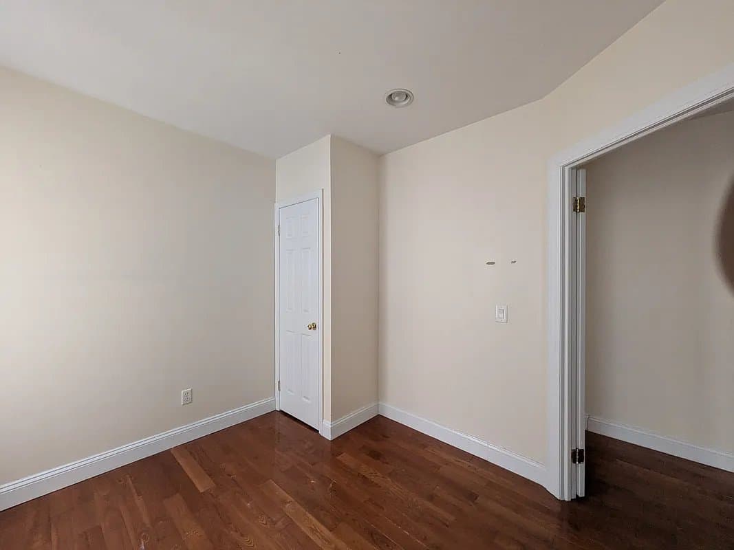 3 bed apartment at 537 West 158th Street, Unit 23, Washington Heights, photo 7 of 10