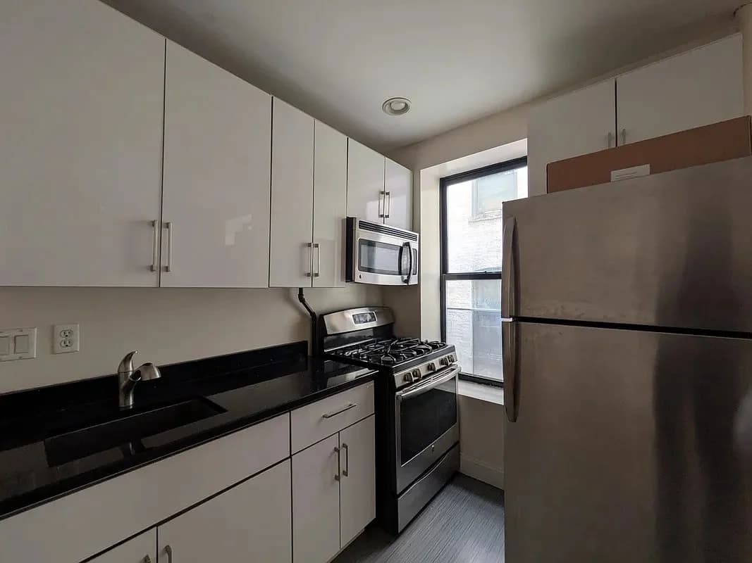 537 West 158th Street, photo 4