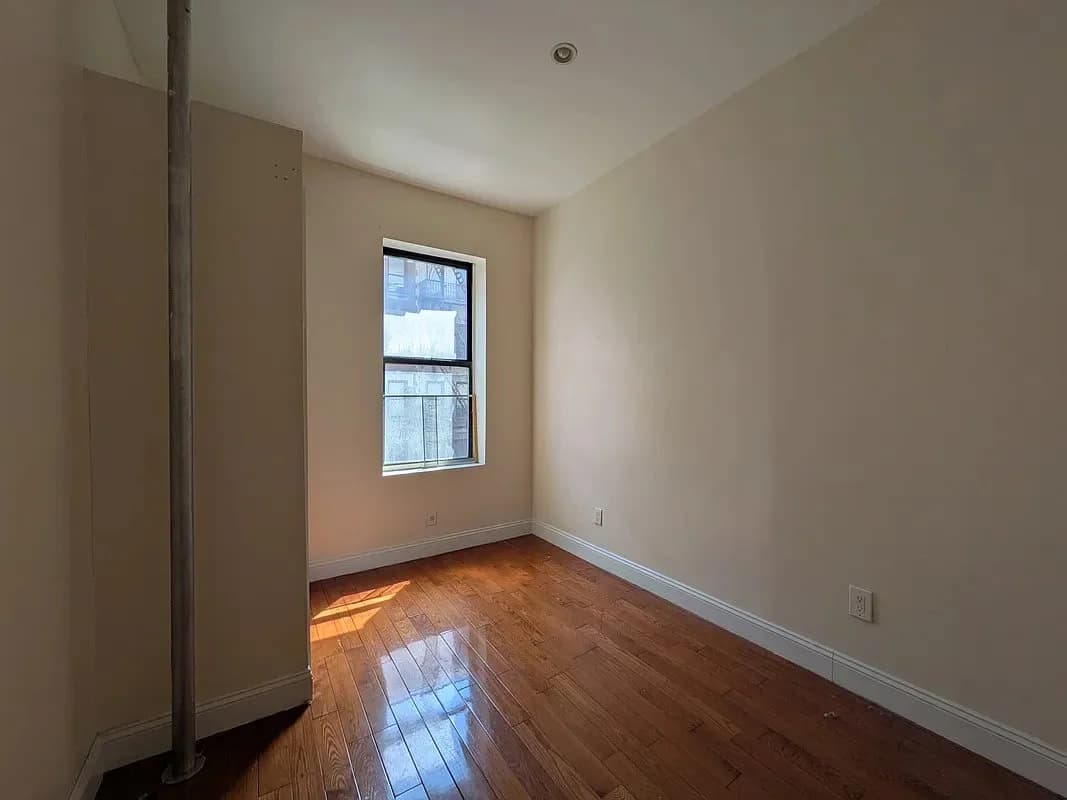 2 bed apartment at 533 West 158th Street, Unit 32, Washington Heights, photo 7 of 9
