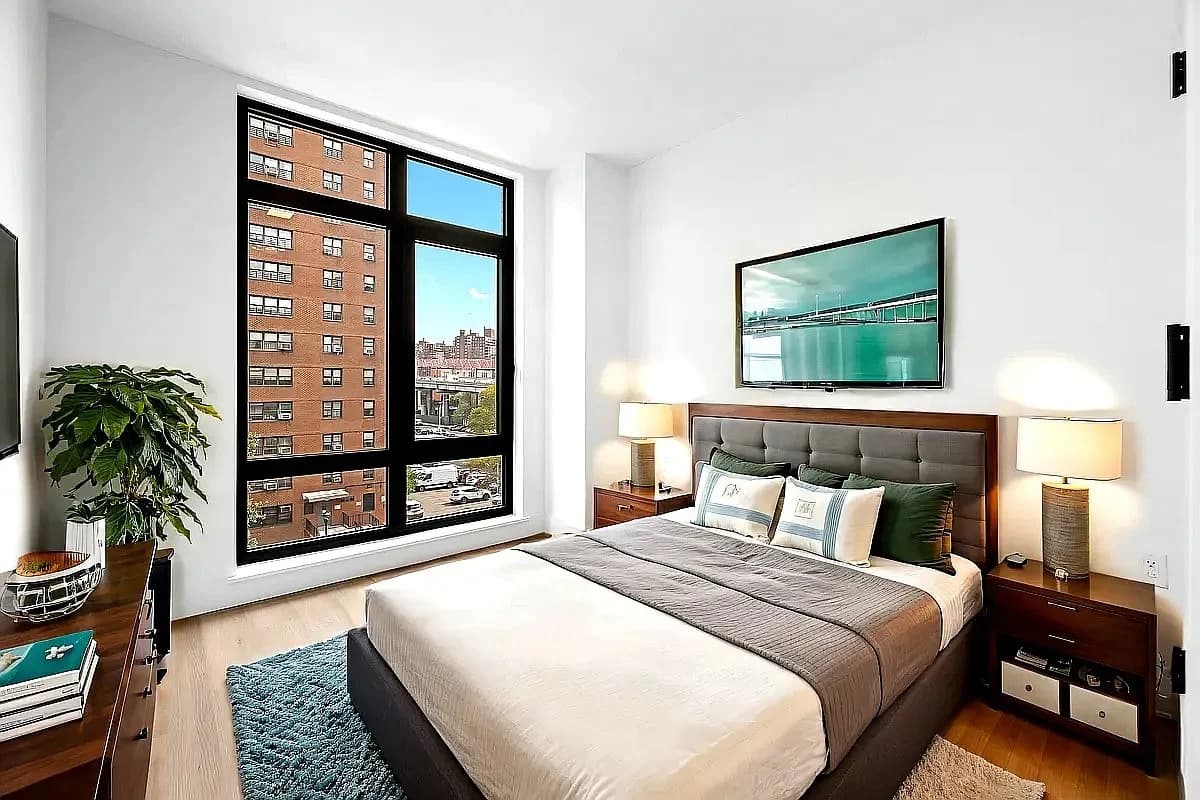 3 bed apartment at 63 Pitt Street, Unit 4A, Lower East Side, photo 3 of 7