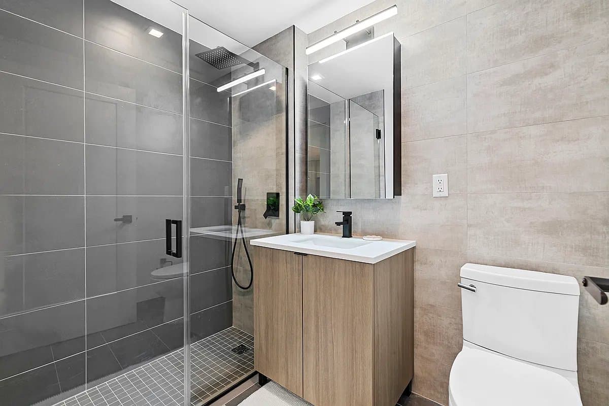 2 bed apartment at 63 Pitt Street, Unit 10B, Lower East Side, photo 6 of 6