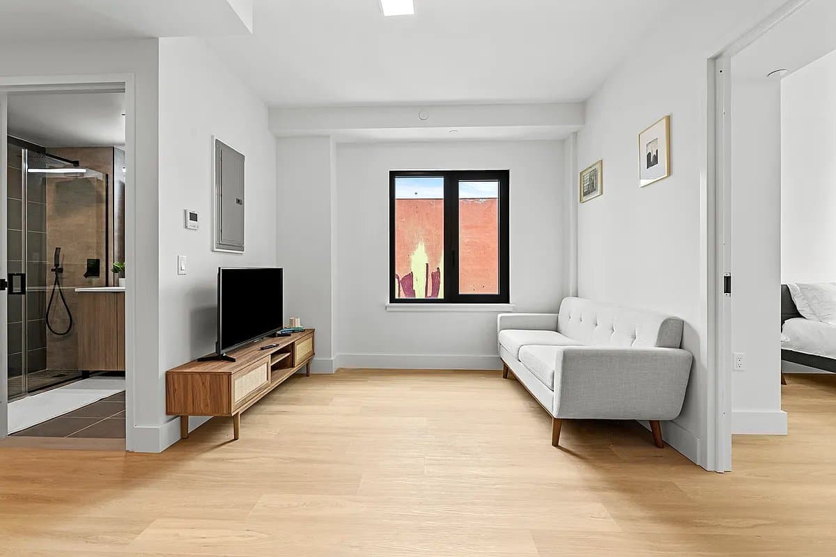 2 bed apartment at 63 Pitt Street, Unit 10B, Lower East Side, photo 3 of 6