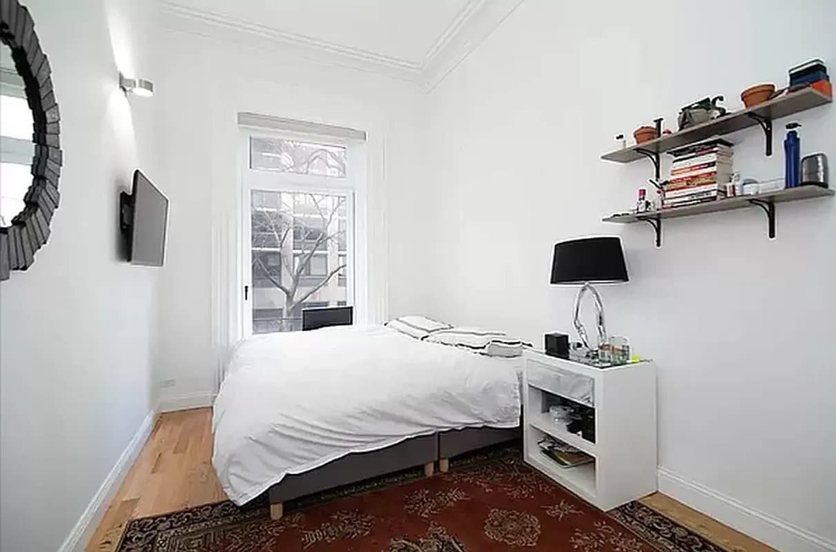 108 East 30th Street, photo 3