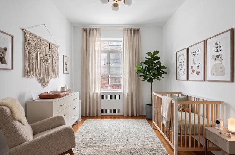 2 bed apartment at 150 Greenway Terrace, Unit 24W, Forest Hills, photo 9 of 19
