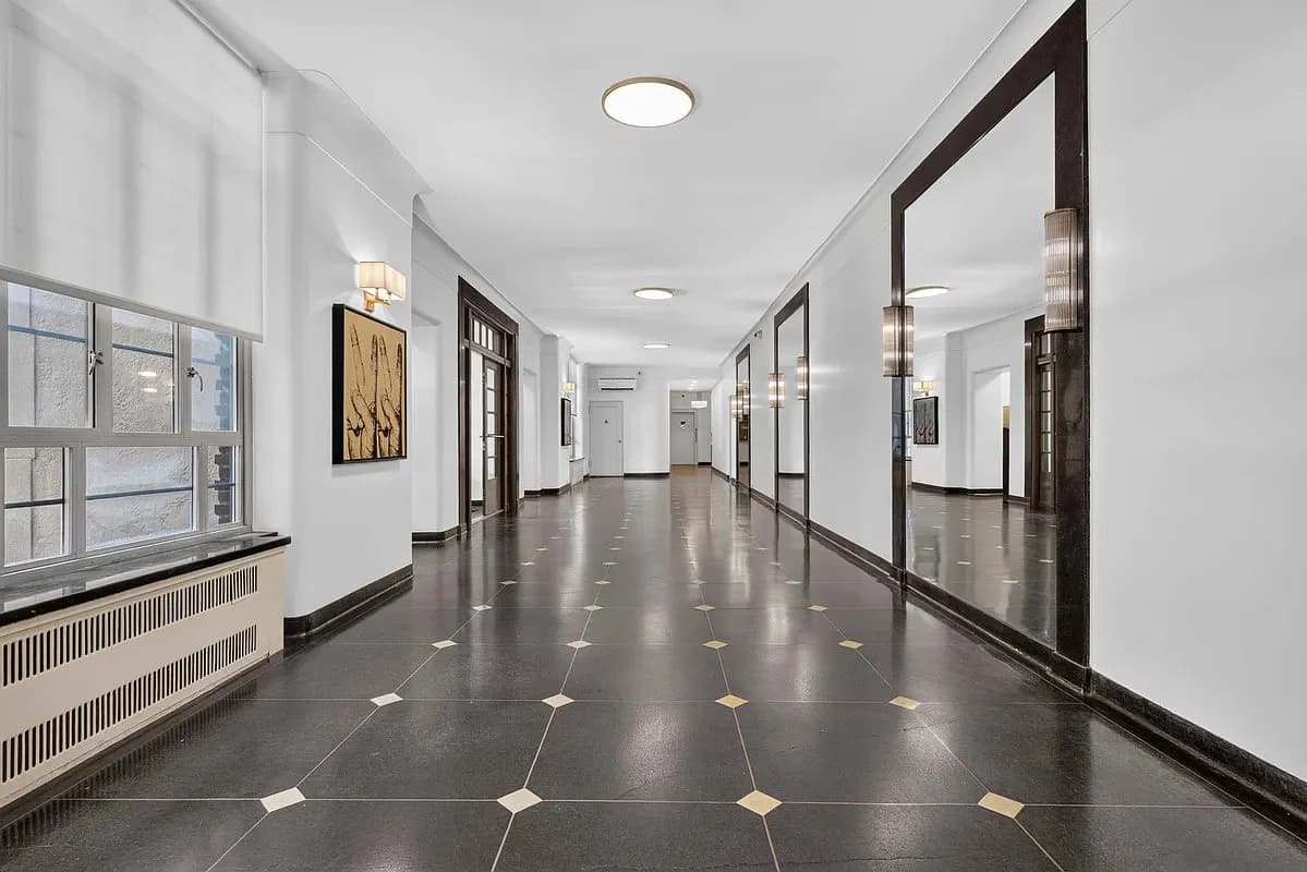 2 bed apartment at 150 Greenway Terrace, Unit 24W, Forest Hills, photo 14 of 19