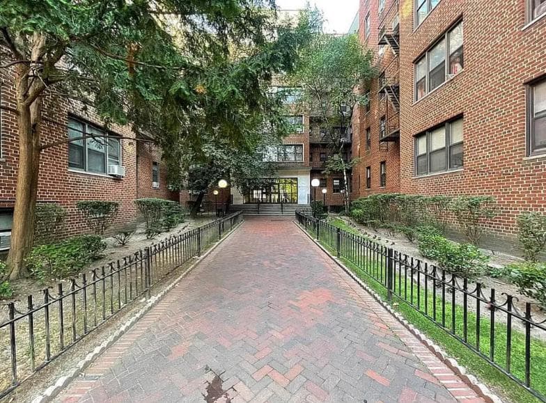 Studio apartment at 74-10 35th Avenue, Unit 119W, Jackson Heights, photo 10 of 11