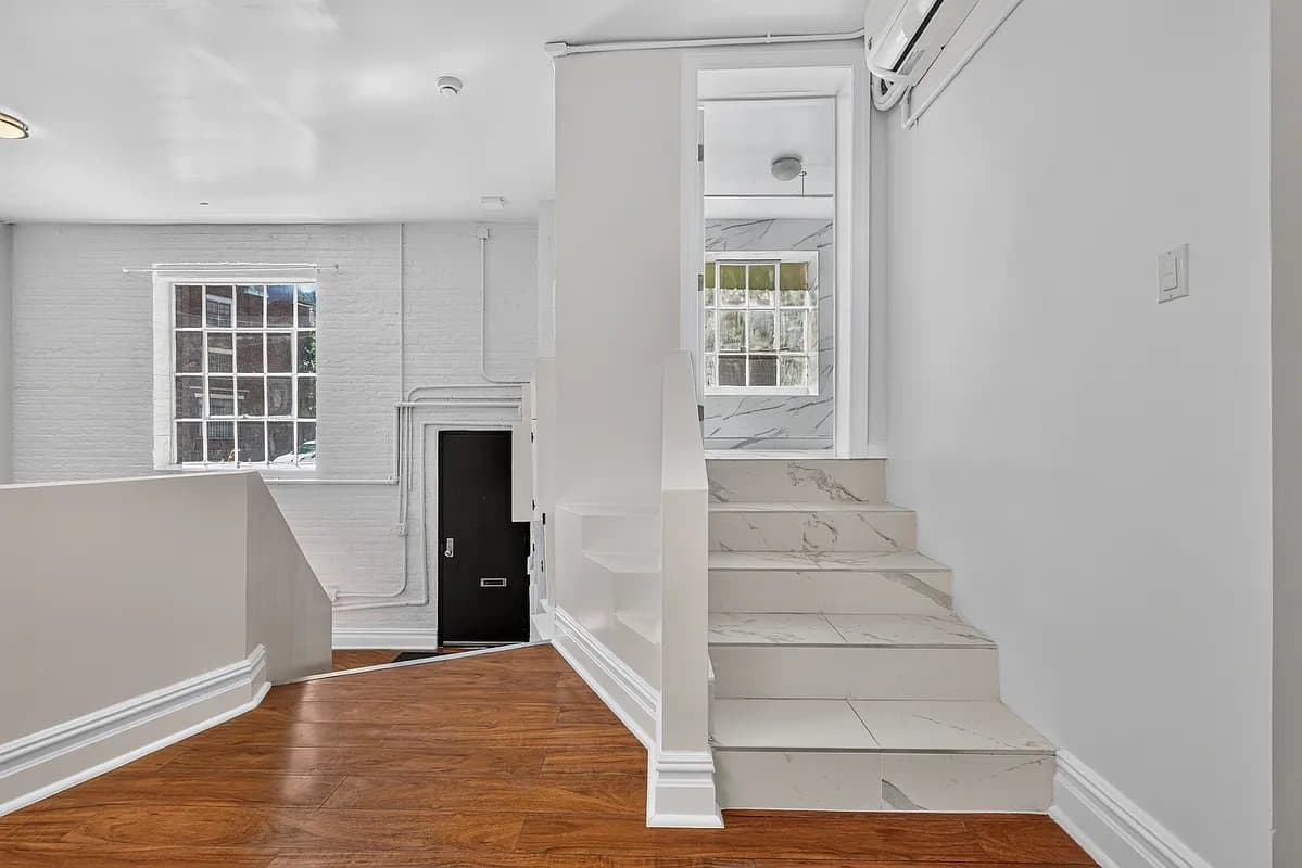 702 Greenwich Street, photo 5