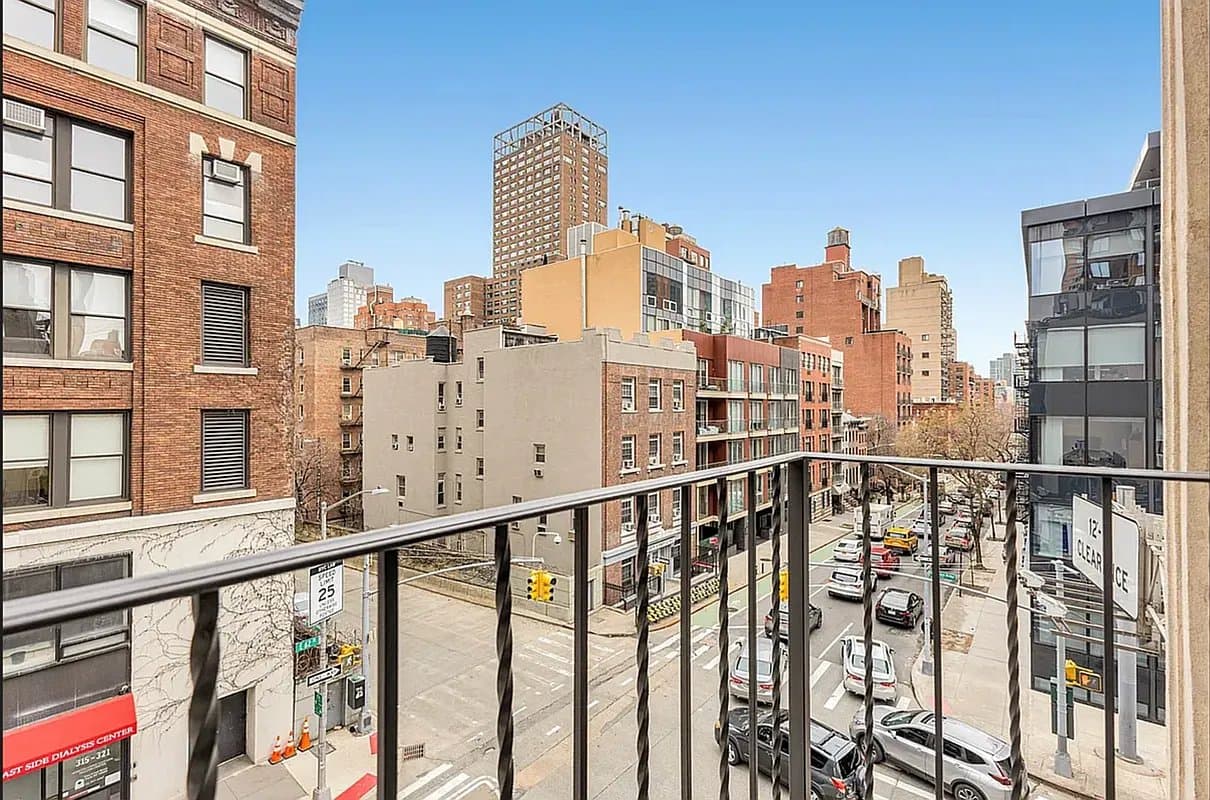 1 bed apartment at 318 East 62nd Street, Unit 3F, Upper East Side, photo 6 of 6