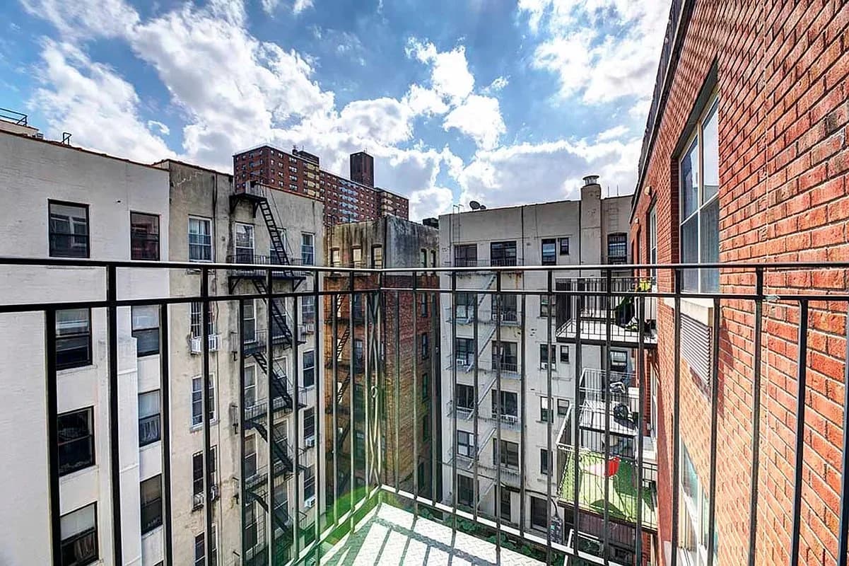 2 bed apartment at 114 Ridge Street, Unit 3B, Lower East Side, photo 6 of 8