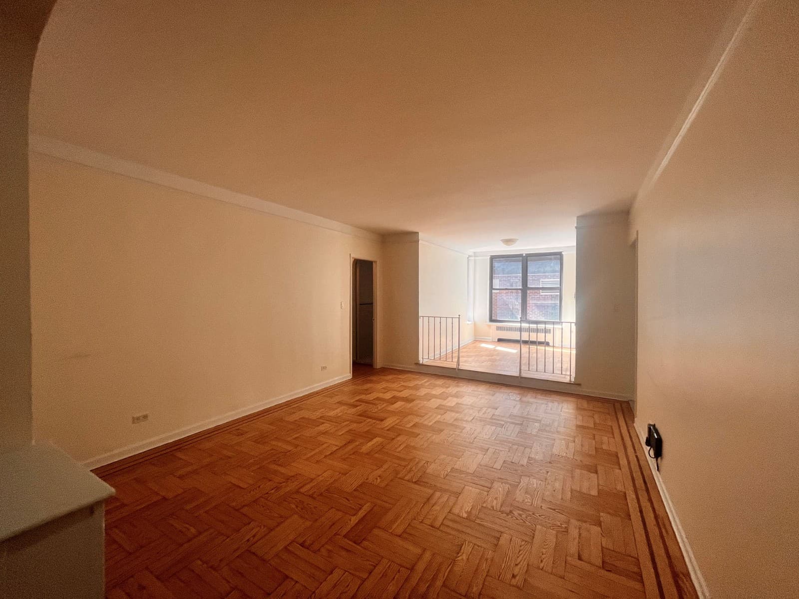 124 East 24th Street, photo 3