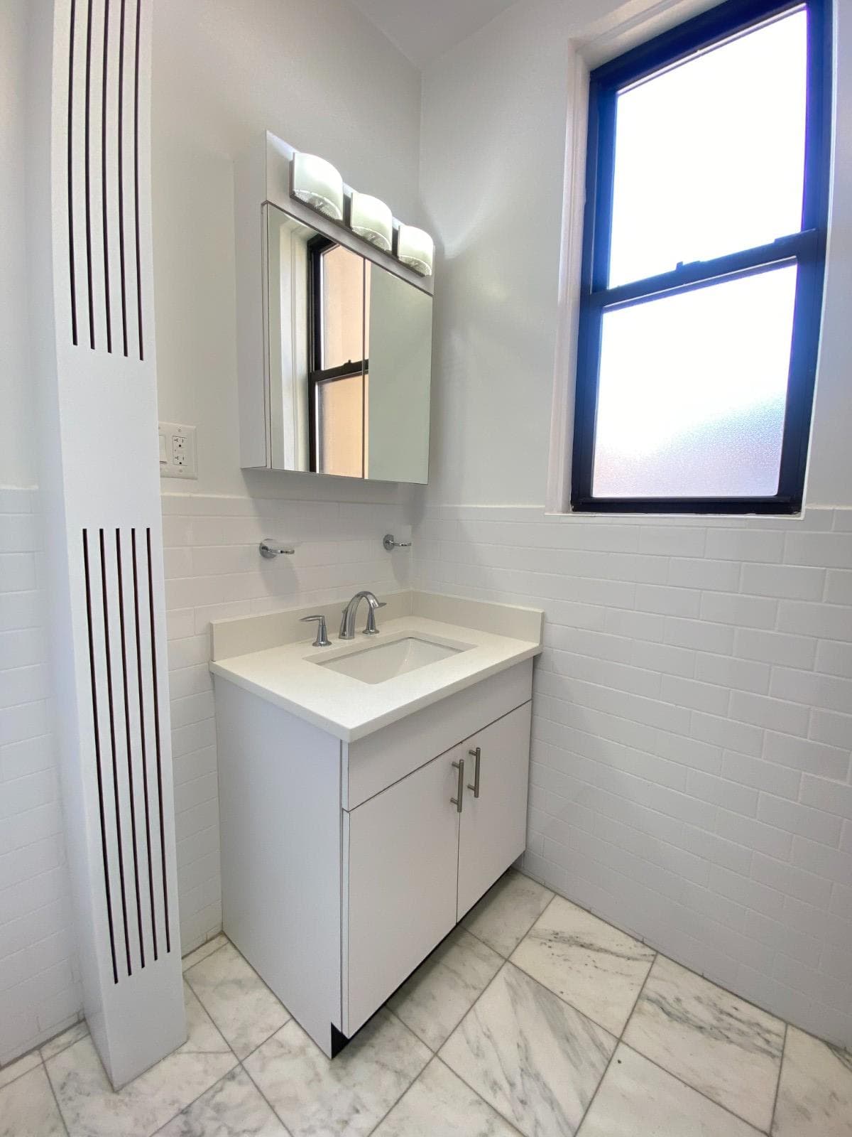 1 bed apartment at 166 W 72nd St, Unit 08D, Upper West Side, photo 8 of 9
