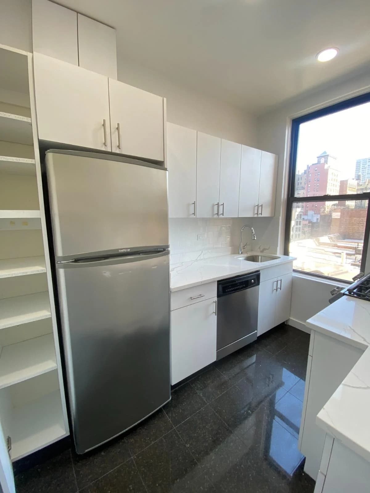 1 bed apartment at 166 W 72nd St, Unit 09D, Upper West Side, photo 5 of 9