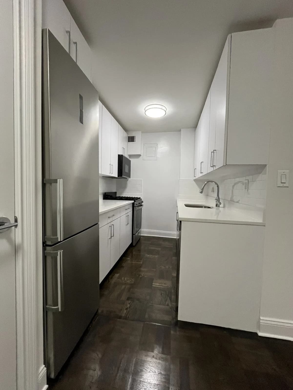 1 bed apartment at 96 Fifth Avenue, Unit 3H, Union Square, photo 11 of 16