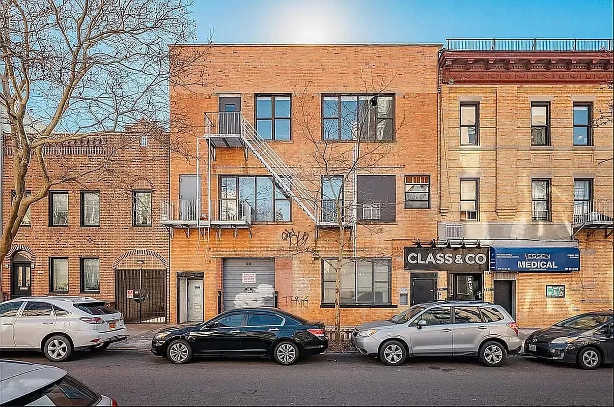 1 bed apartment at 308 Graham Avenue, Unit 2, Williamsburg, photo 8 of 8