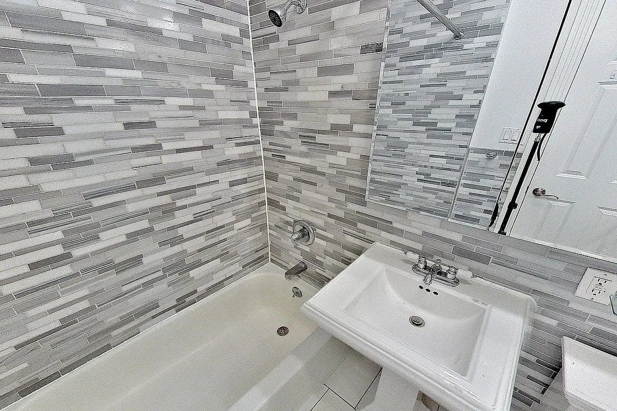 2 bed apartment at 410 East 13th Street, Unit 4E, East Village, photo 6 of 6