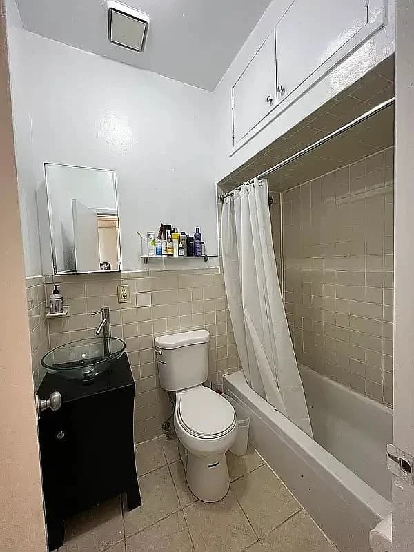 1 bed apartment at 619 East 5th Street, Unit 29, East Village, photo 9 of 9