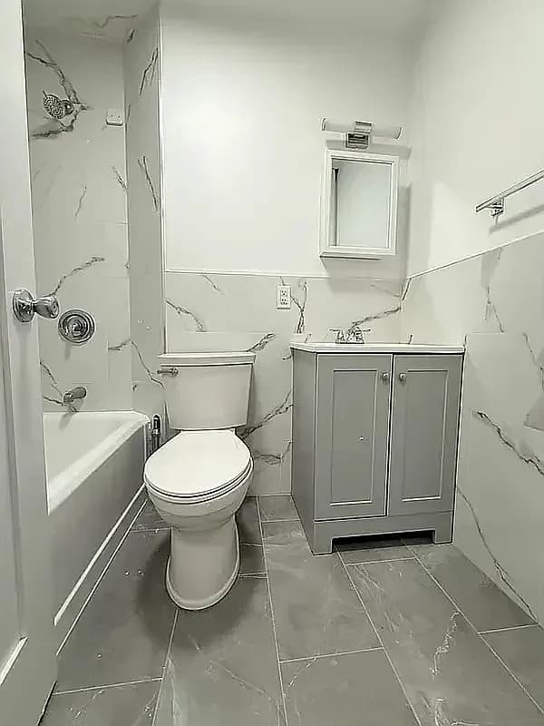 2 bed apartment at 930 Second Avenue, Unit 3D, Midtown East, photo 3 of 3