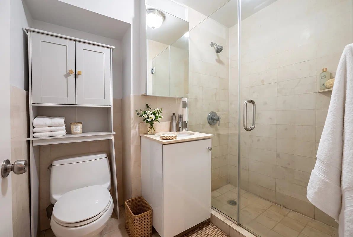 1 bed apartment at 118 East 4th Street, Unit 4, East Village, photo 6 of 6