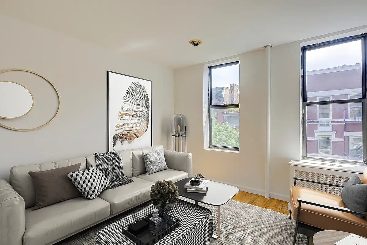 3 bed apartment at 141 West 10th Street, Unit 18, West Village, photo 1 of 7