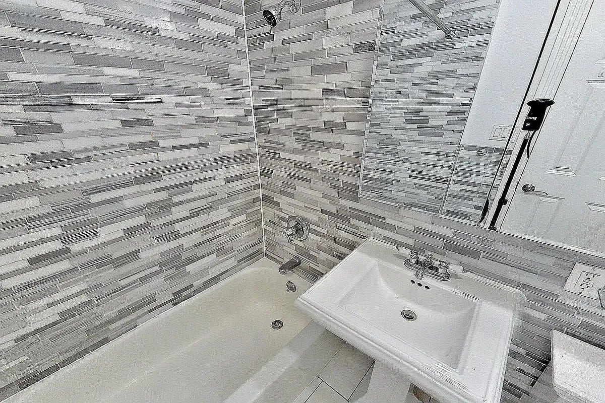 40 AVENUE B, photo 5