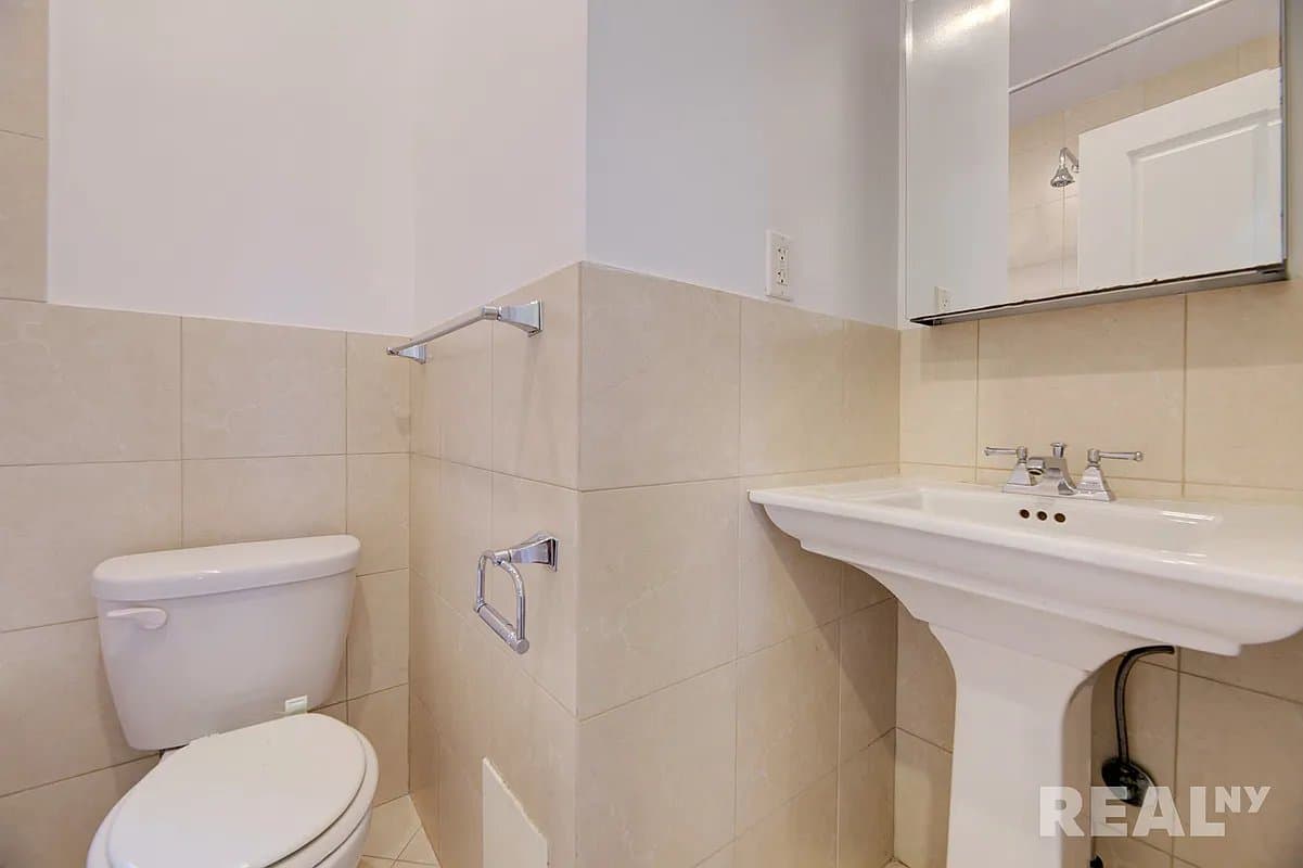 2 bed apartment at 75 Orchard Street, Unit 28, Lower East Side, photo 6 of 6