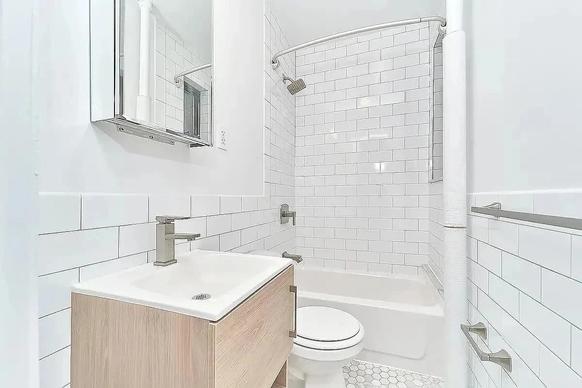 1 bed apartment at 5 Spring Street, Unit 4D, Nolita, photo 4 of 4