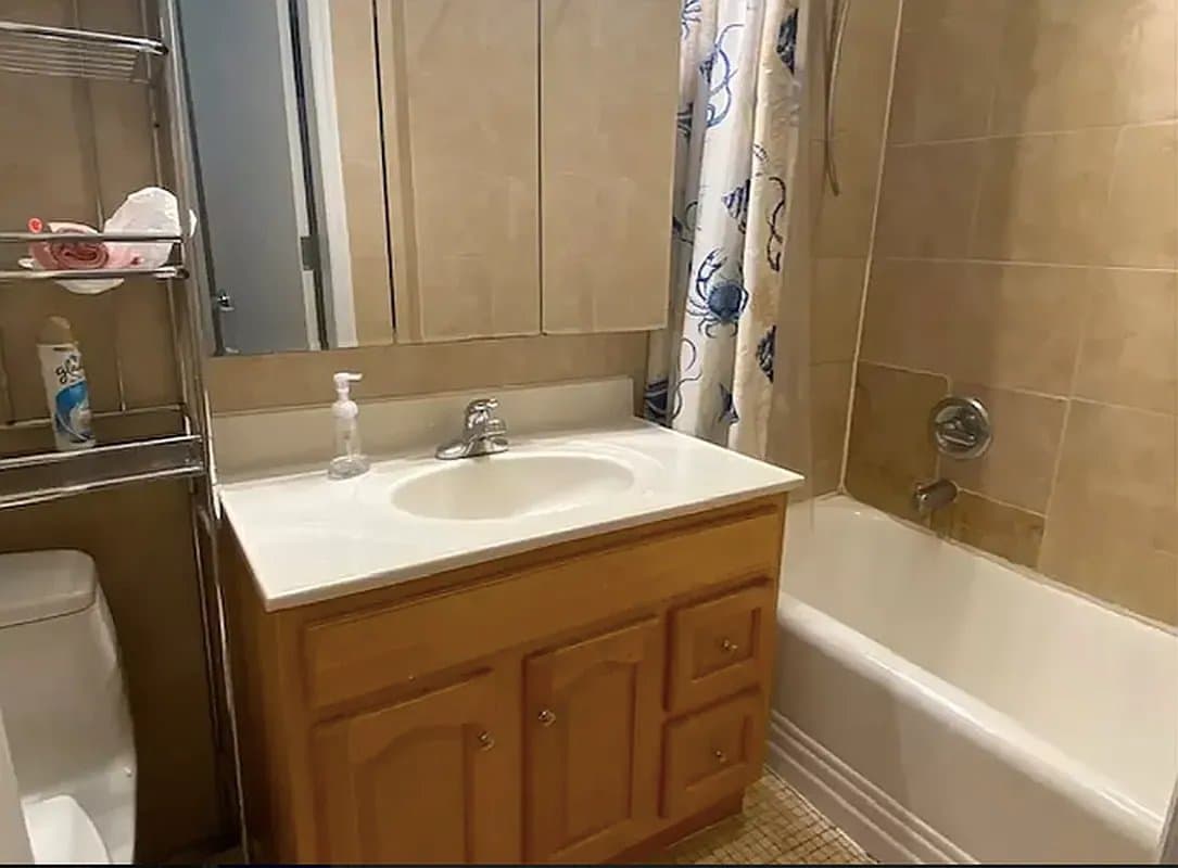 3 bed apartment at 129 West 56th Street, Unit 4R, Midtown West, photo 6 of 6