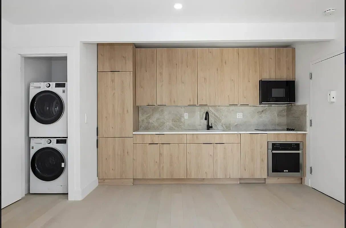 2 bed apartment at 165 First Avenue, Unit 4, East Village, photo 3 of 4