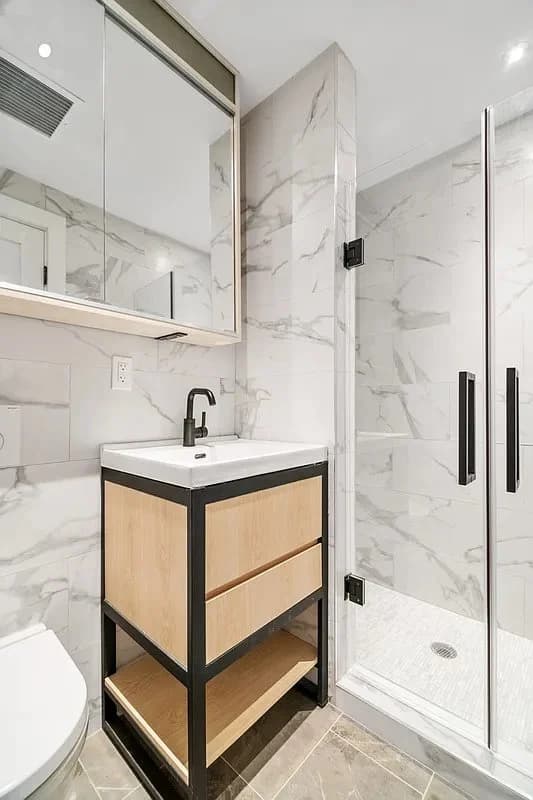 Studio apartment at 207 East 4th Street, Unit 2B, East Village, photo 4 of 5
