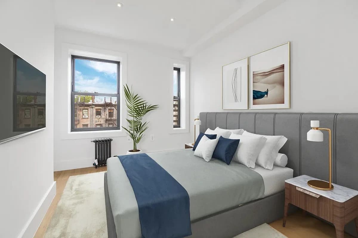 Studio apartment at 207 East 4th Street, Unit 2B, East Village, photo 1 of 5