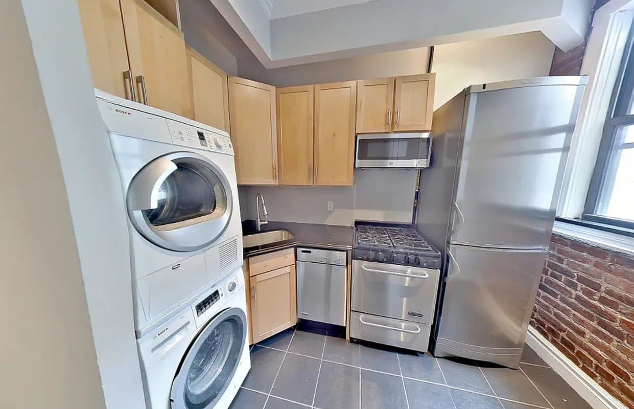 1 bed apartment at 219 East 23rd Street, Unit 16, Kips Bay, photo 2 of 2