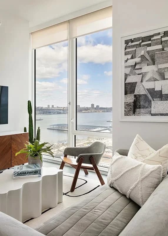 1 bed apartment at 606 West 30th Street, Unit 34D, Hudson Yards, photo 3 of 23