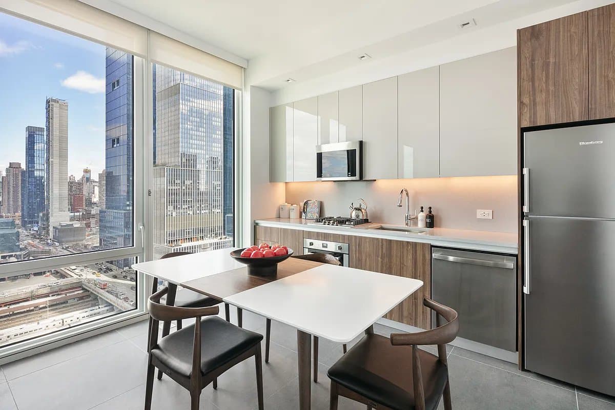 1 bed apartment at 606 West 30th Street, Unit 34D, Hudson Yards, photo 4 of 23