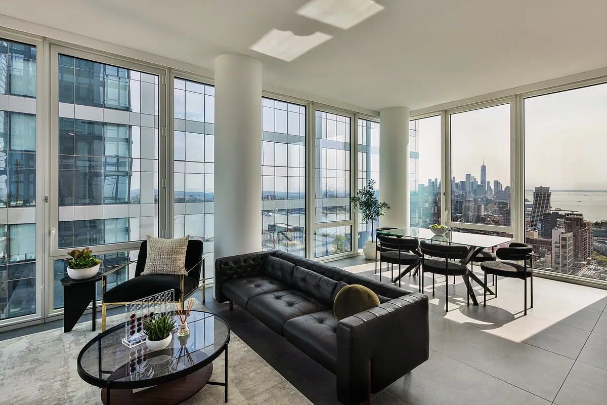 1 bed apartment at 606 West 30th Street, Unit 45H, Hudson Yards, photo 1 of 24