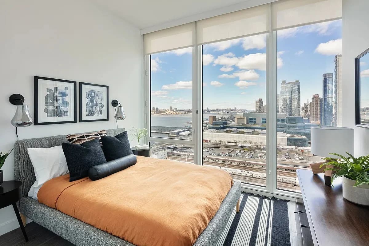 2 bed apartment at 606 West 30th Street, Unit 25C, Hudson Yards, photo 11 of 29