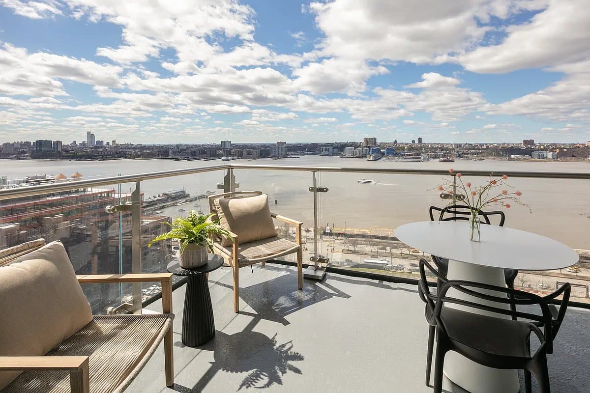 2 bed apartment at 606 West 30th Street, Unit 25C, Hudson Yards, photo 1 of 29