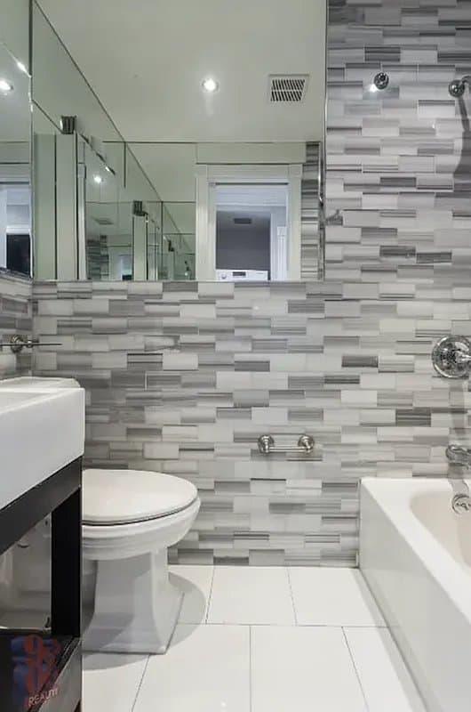 3 bed apartment at 438 West 52nd Street, Unit 7, Hell's Kitchen, photo 6 of 6