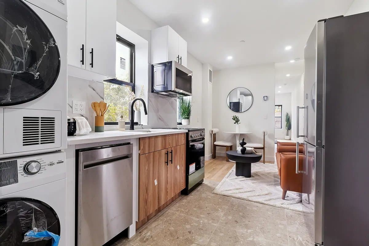 2 bed apartment at 176 Rivington Street, Unit 6, Lower East Side, photo 1 of 6
