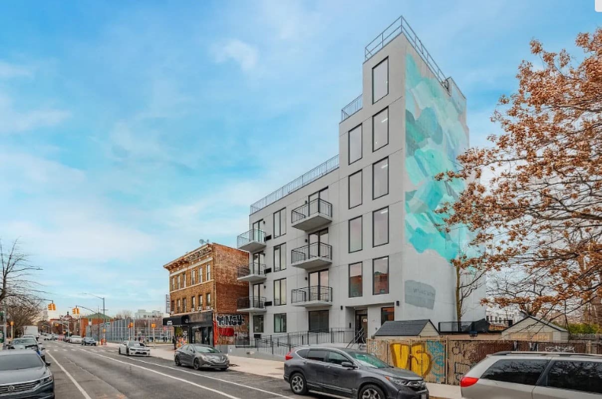2 bed apartment at 435 Central Avenue, Unit 2A, Bushwick, photo 6 of 7