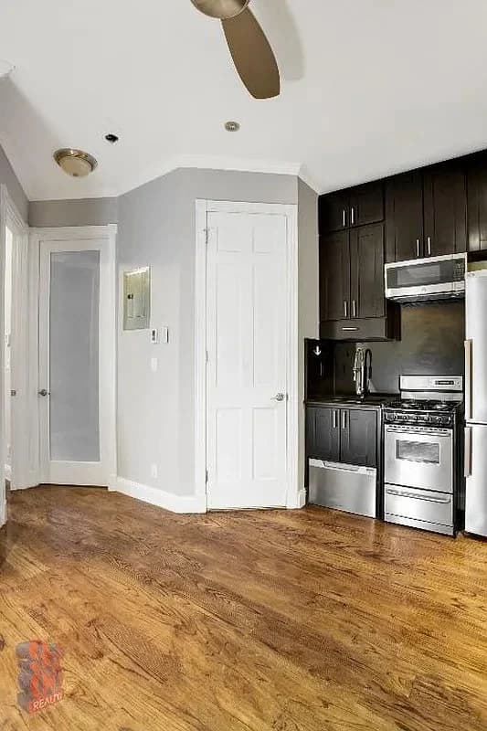 2 bed apartment at 15 West 103rd Street, Unit 2A, Upper West Side, photo 5 of 6