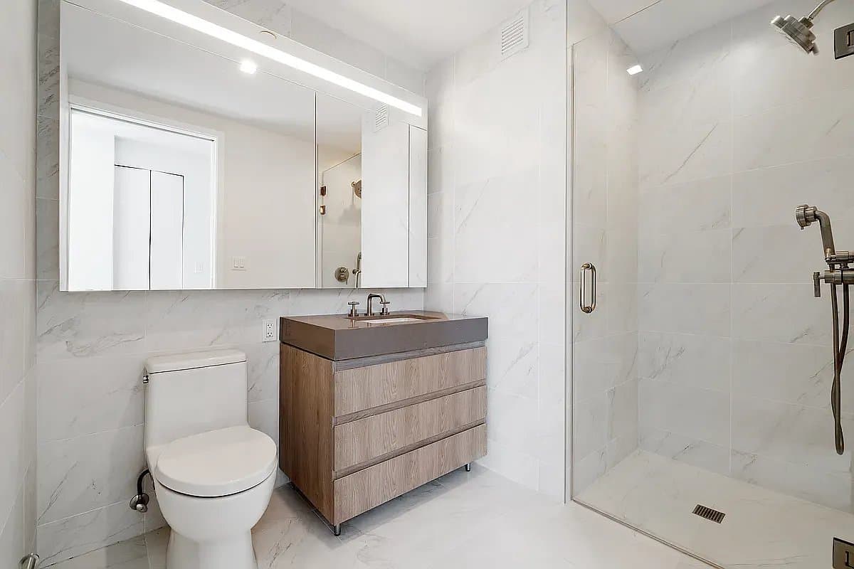 2 bed apartment at 200 East 23rd Street, Unit 15G, Kips Bay, photo 8 of 8