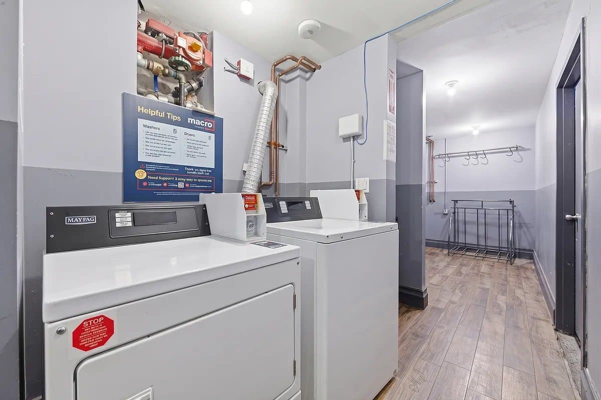 390 Fifth Avenue, photo 5