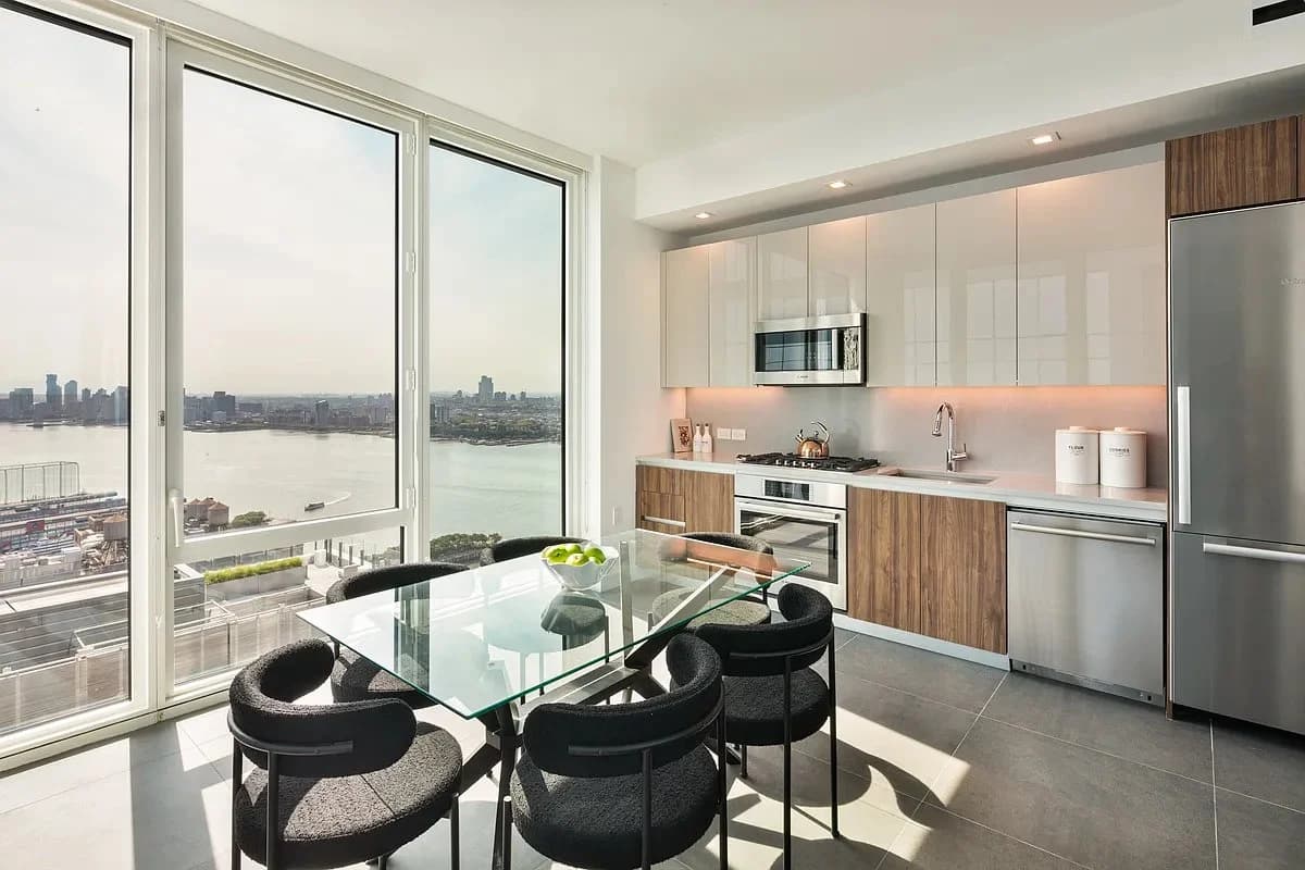 1 bed apartment at 606 West 30th Street, Unit 45J, Hudson Yards, photo 3 of 22
